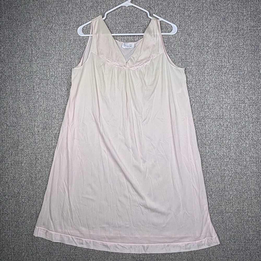 Vintage Vanity Fair Nightgown L Made USA‎ Pink Cream Lace V Neck Sleeveless